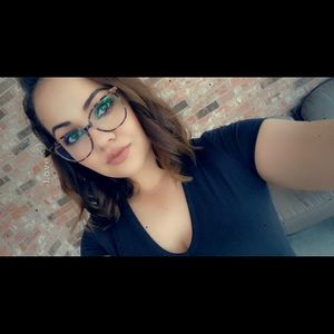 Meet your Posher, Sylvia